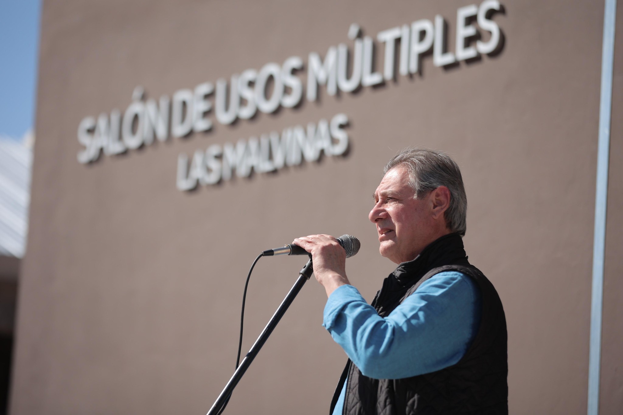 JUNTO A LOS VECINOS, OMAR FÉLIX INAUGURÓ EL NUEVO SALÓN DE USOS MÚLTIPLES DE LAS MALVINAS