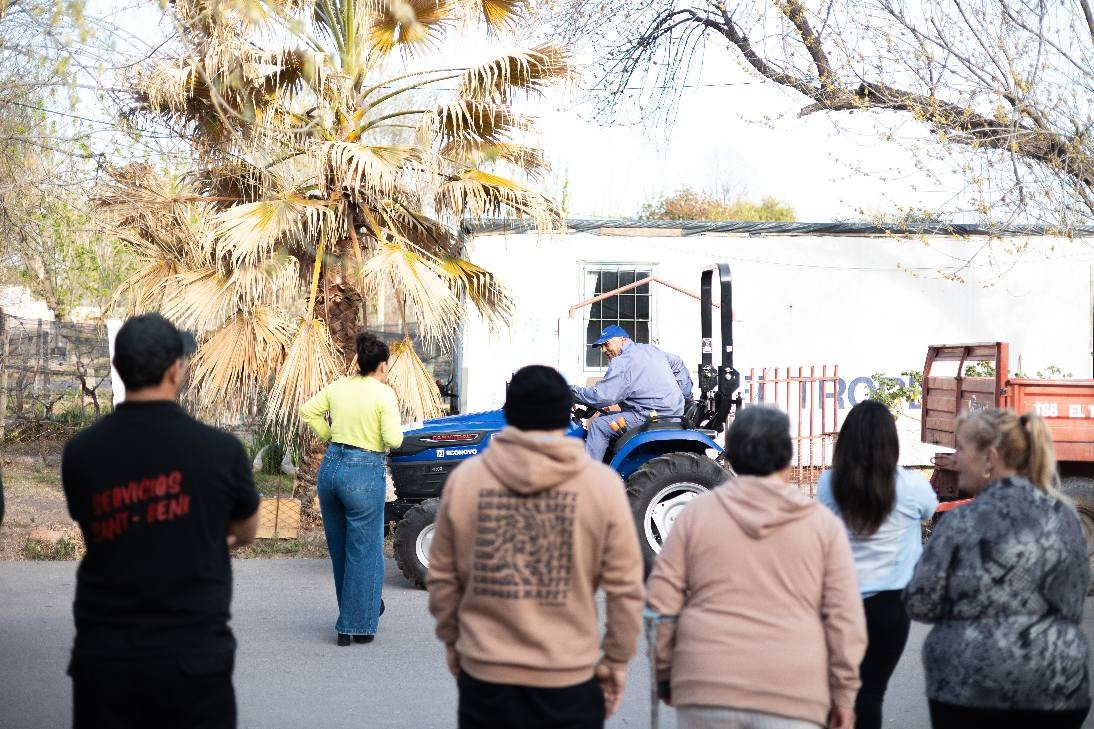 NUEVOS TRACTORES PARA DISTRITOS DE SAN RAFAEL: Se sumaron otros 2 tractores para el tropezón y Atuel Norte