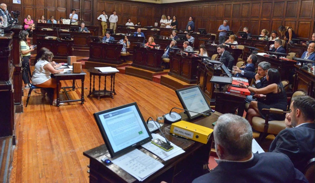 REFORMA AL ESTATUTO DEL EMPLEADO PÚBLICO: “El oficialismo impuso cambios en soledad y a espaldas de los trabajadores”