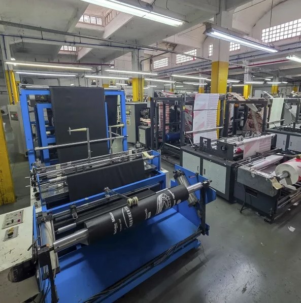 Las Pymes advierten al Gobierno po el derrumbe del consumo: "Asfixiará a las fabricas nacioanles"