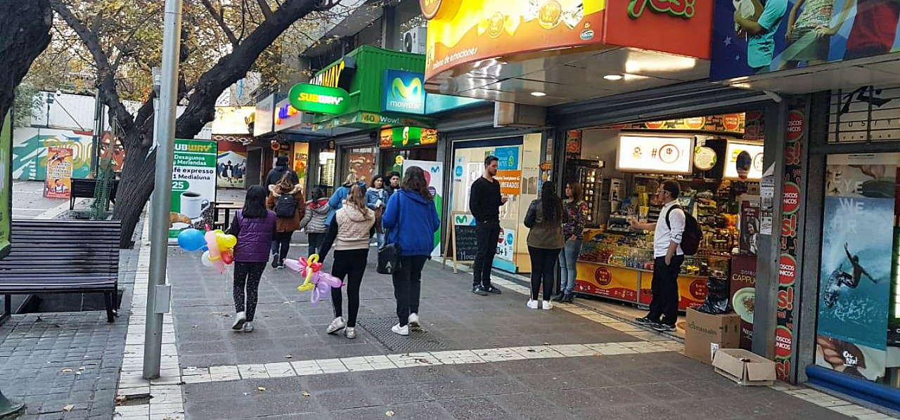Comercios en Mendoza por el Día del Empleado de Comercio: aperturas y cierres este lunes 22