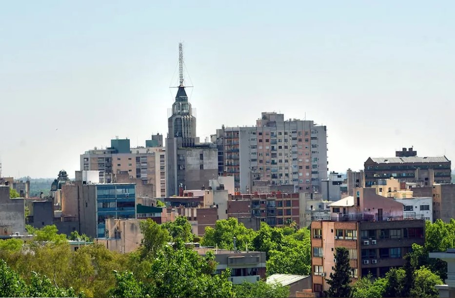 Mendoza: martes primaveral con alerta amarilla por Zonda en Malargüe