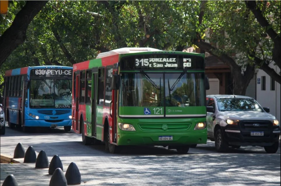 Nuevas tarifas de colectivo: $1.200 en noviembre y $1.400 en enero en Mendoza