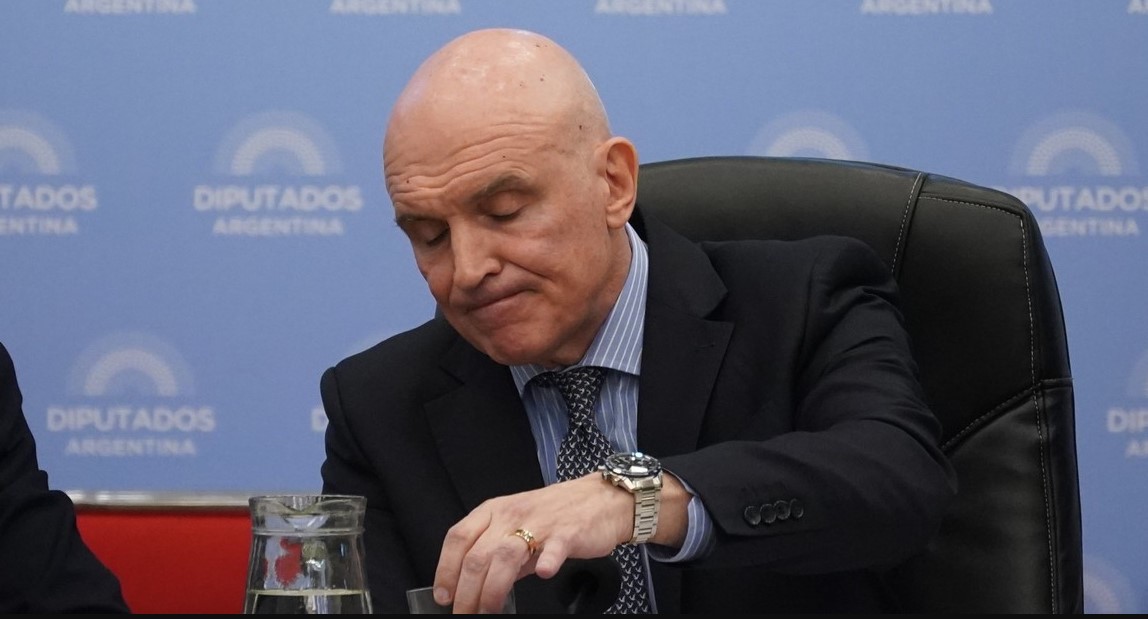 Caso Espert: qué ocurre con la Boleta Única si renuncia a su candidatura y el precedente de Fernando Niembro”