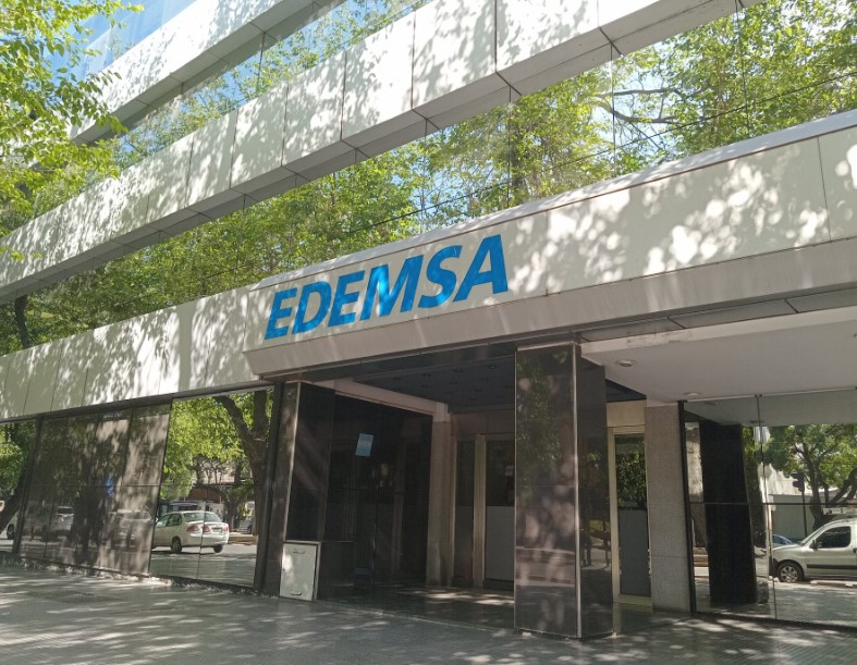 Volvieron a multar a Edemsa con una suma millonaria por incumplir con la atención a clientes