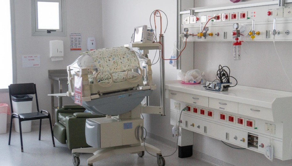 Maternidad de Mendoza: disminuyen los partos pero aumenta la cantidad de bebés críticos en Neonatología