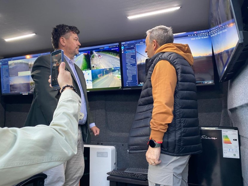 Malargüe presentó su Centro Inteligente de Monitoreo Móvil (CIMOM) en Plaza San Martín