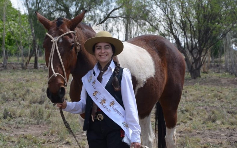 Sentir nacional, danza y folklore en la elección de la Flor de la Tradición en San Rafael