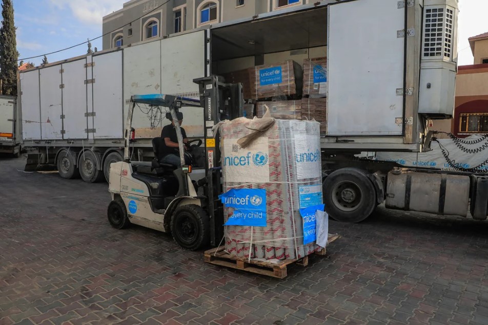 Gaza: tras la liberación de rehenes empiezan a entrar unas 190.000 toneladas de ayuda humanitaria