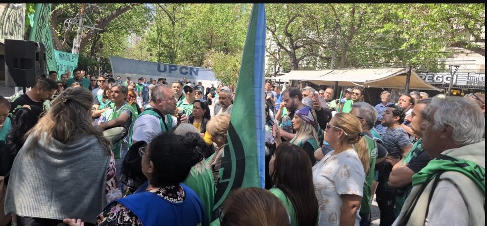 ATE Mendoza reclama por el incumplimiento del pago de productividad al personal de salud