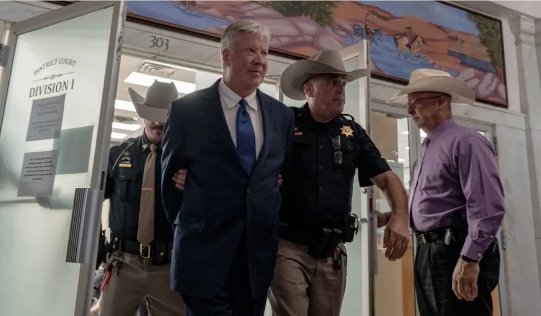 Robert Morris, exasesor espiritual de Trump, se declara culpable de abuso sexual a una menor