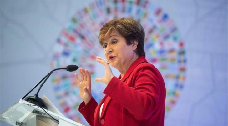 La titular del FMI opinó que el éxito del programa de Argentina dependerá del acompañamiento de la gente