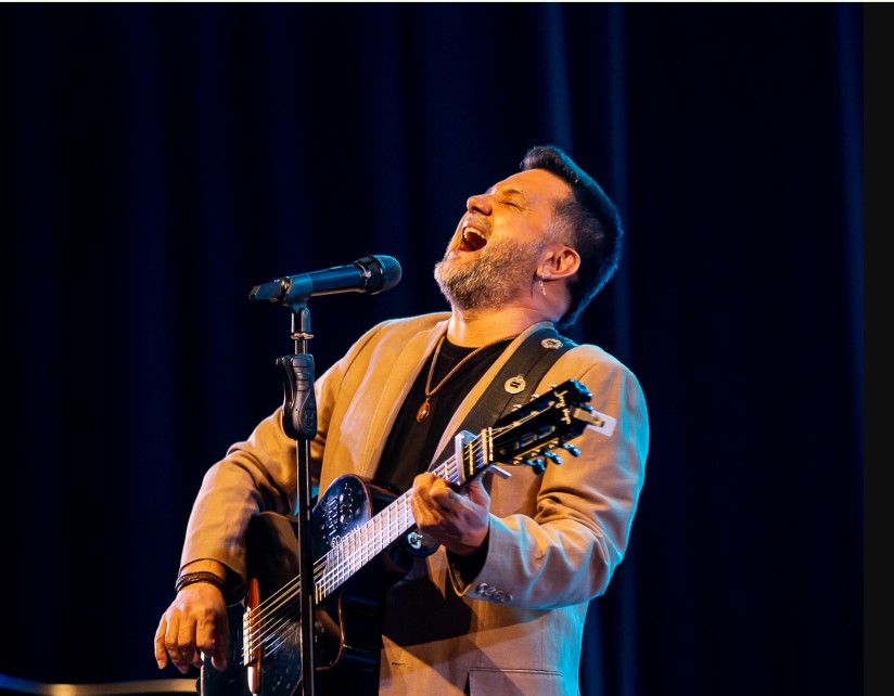 JORGE ROJAS VUELVE A MENDOZA PARA FESTEJAR SUS 20 AÑOS COMO SOLISTA