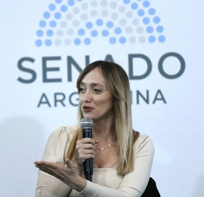 RUMBO A 2027: ANABEL FERNÁNDEZ SAGASTI ANALIZA POSTULARSE PARA GOBERNADORA