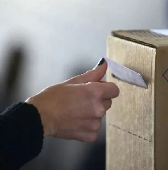 Escrutinio definitivo: LLA y el peronismo y los libertarios ganaron por menos de 30.000 votos