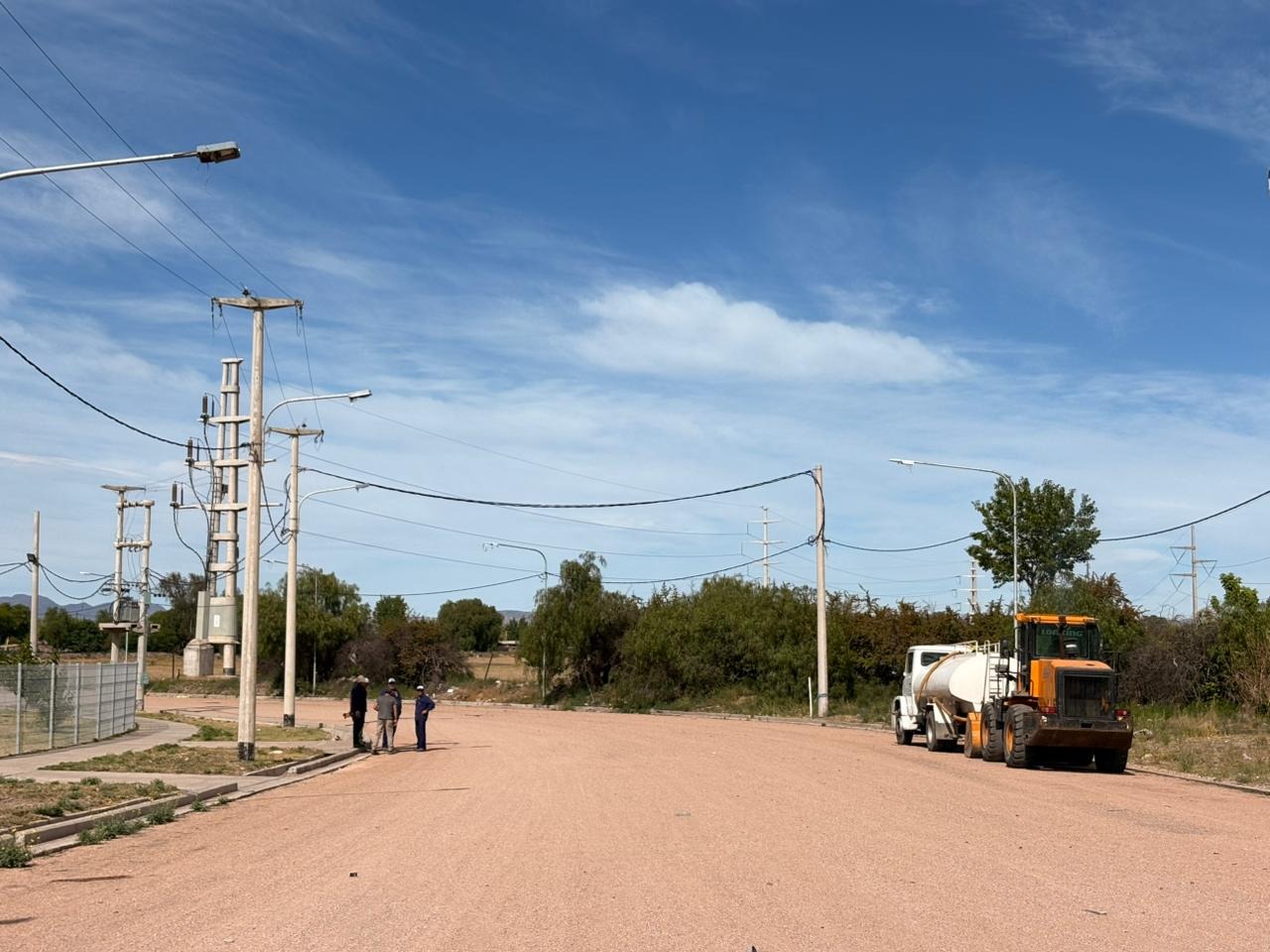 Todo listo para comenzar a asfaltar la avenida El Libertador, desde Juan XXIII hasta Vélez Sarsfield.