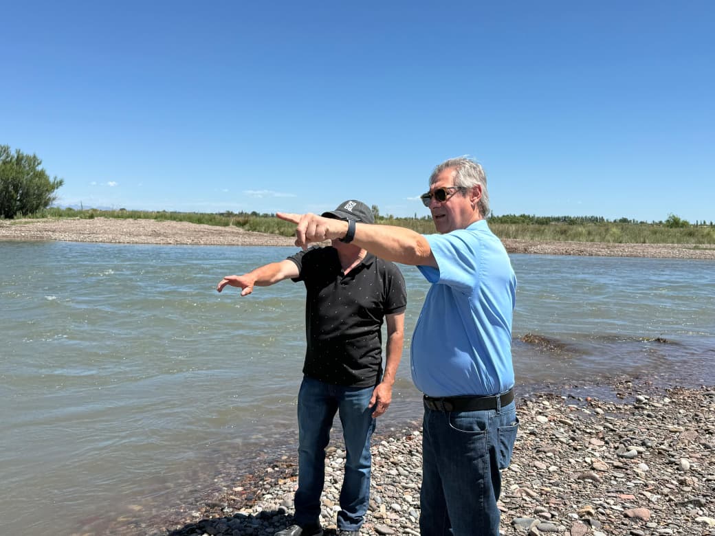 Costanera de Cañada Seca: 40.000 metros cuadrados, 50 quinchos, 100 churrasqueras y capacidad para 5.000 personas.