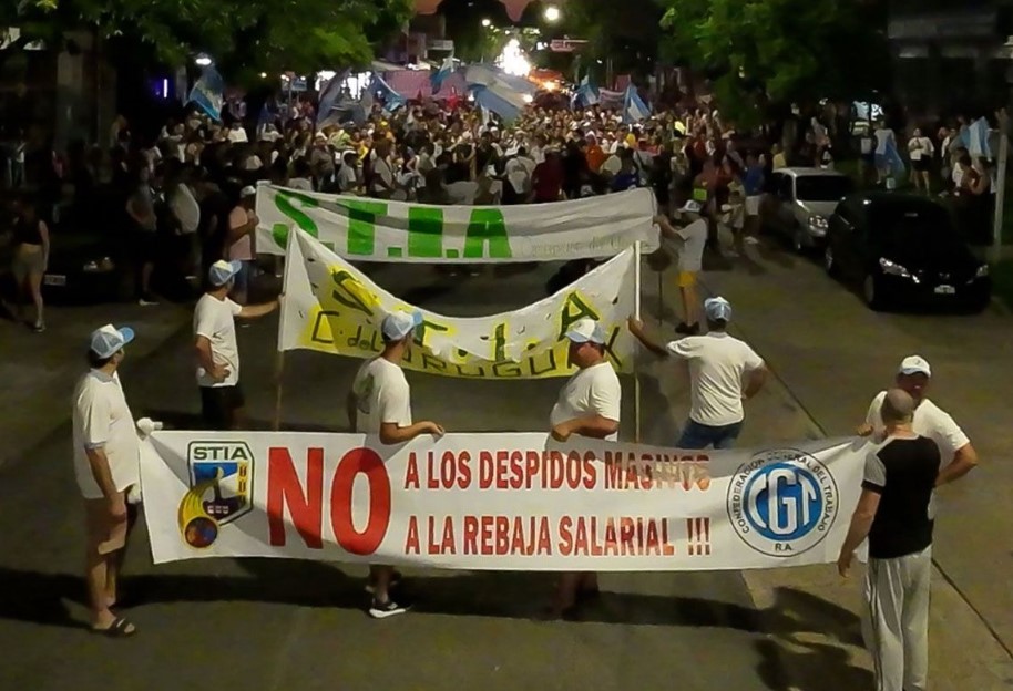 La oleada de cierres y la reforma laboral configuran un desafío histórico para los trabajadores