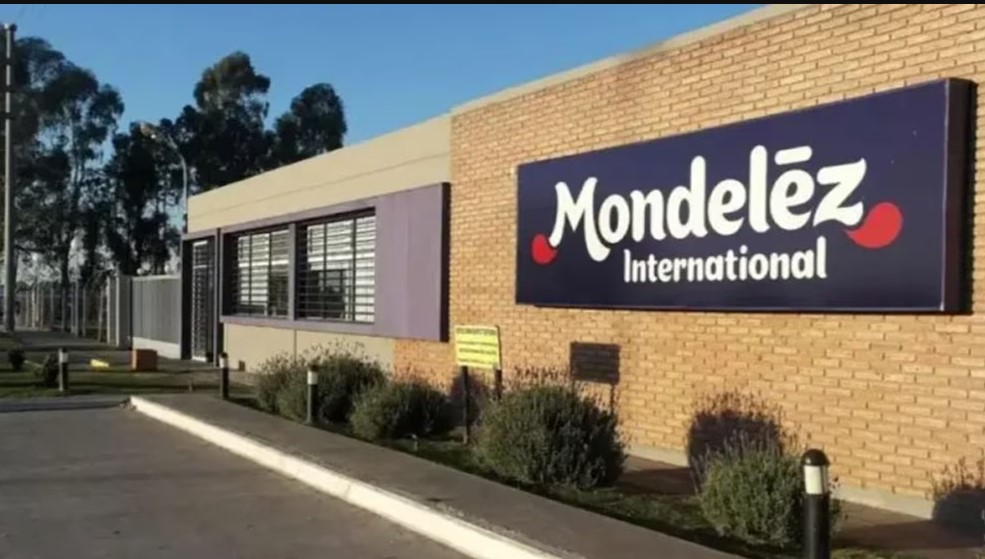 La multinacional que fabrica Oreo, Terrabusi y Milka suspendió sus 2.300 empleados por 21 días