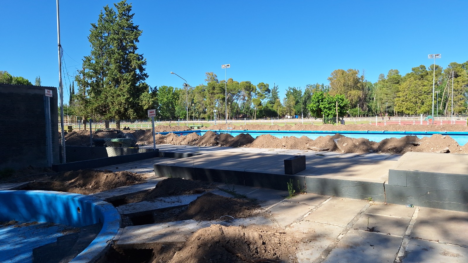 Los polideportivos se preparan con obras para recibir a miles de chicos en las colonias de verano