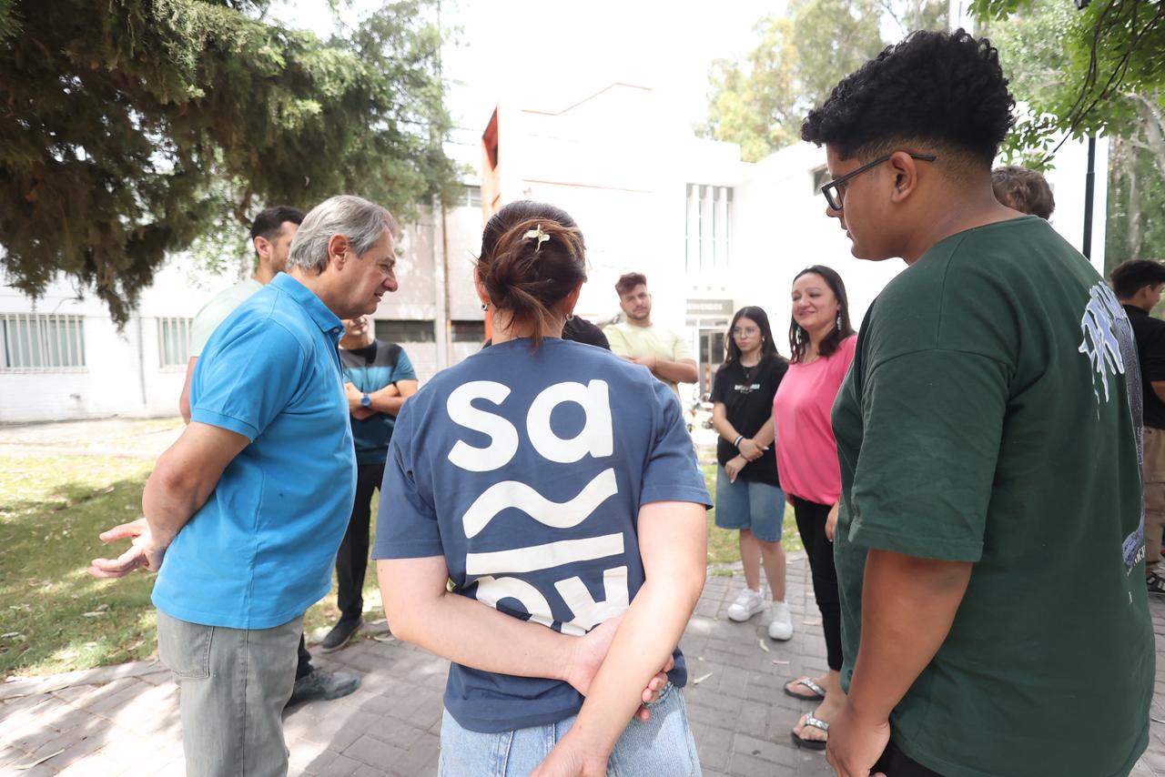El intendente Omar Félix acompañó a los chicos que participan del “Campamento de Ciencias” junto a la CONAE en San Rafael