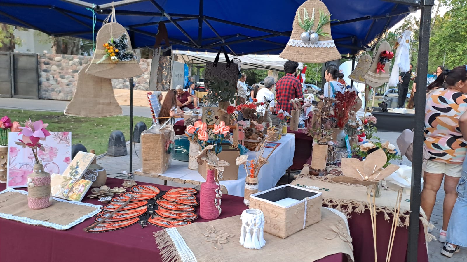 Los talleres socioculturales cerraron el año con distinciones, danzas y expo venta en el Parque de los Jóvenes