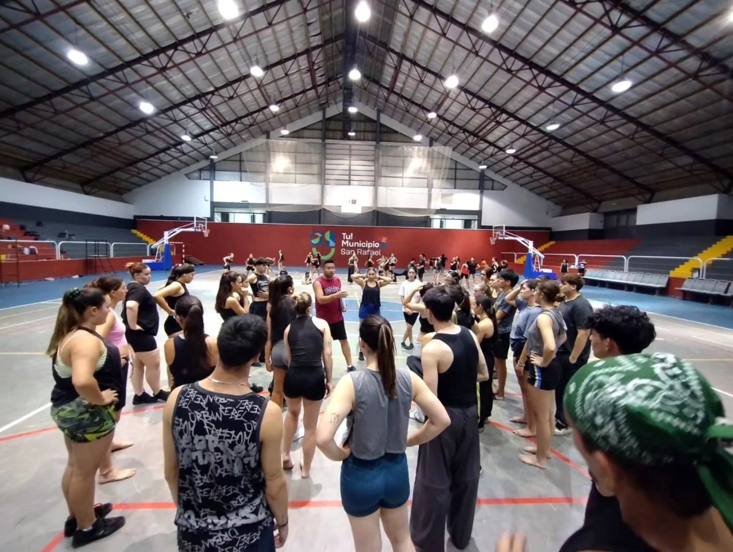 Comenzaron los ensayos para la Vendimia Departamental de San Rafael