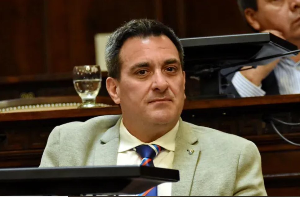 EL DIPUTADO PROVINCIAL GUSTAVO PERRET IMPULSA UNA LEY PARA CONVERTIR EL MOSTO EN “SUPERALIMENTO” ESTRATÉGICO Y FORTALECER LA RENTABILIDAD DEL AGRO MENDOCINO