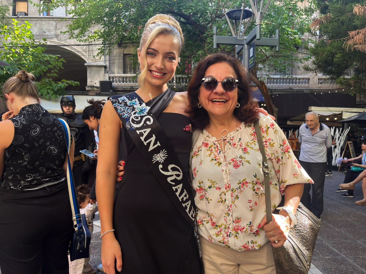 Reinas de Todo Corazón: Azul Antolínez acompaña al Asilo Hogar Las Mercedes