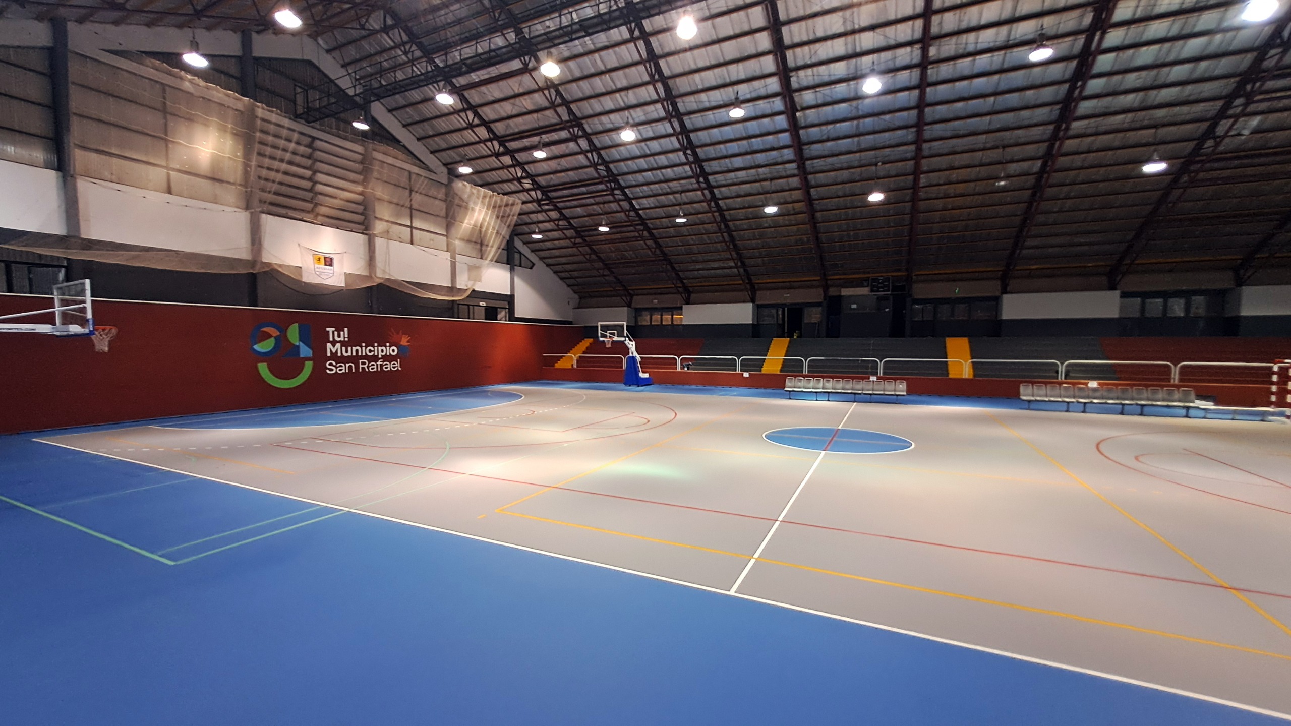 Poli 2: renovación del campo de juego interno, mejoras en la iluminación y se viene el velódromo