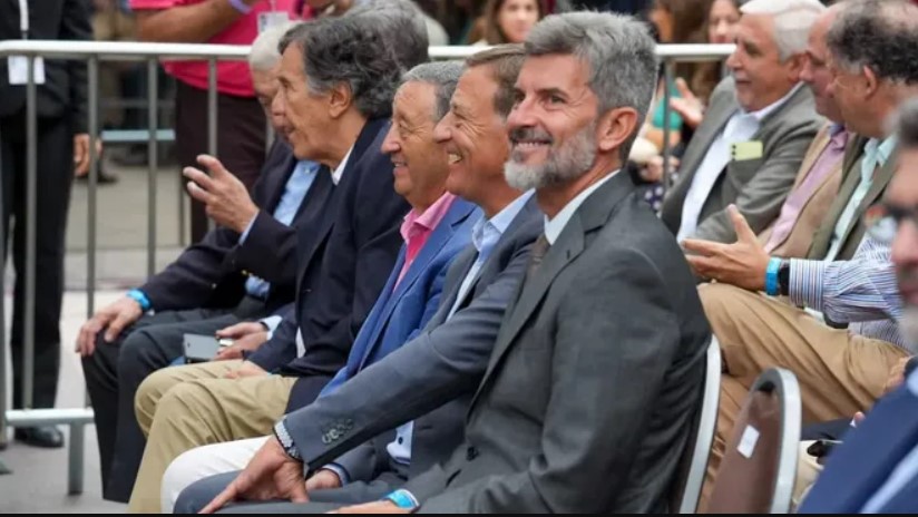 El gesto de Martín Aveiro a Ulpiano Suarez que reconfigura el escenario político de Mendoza