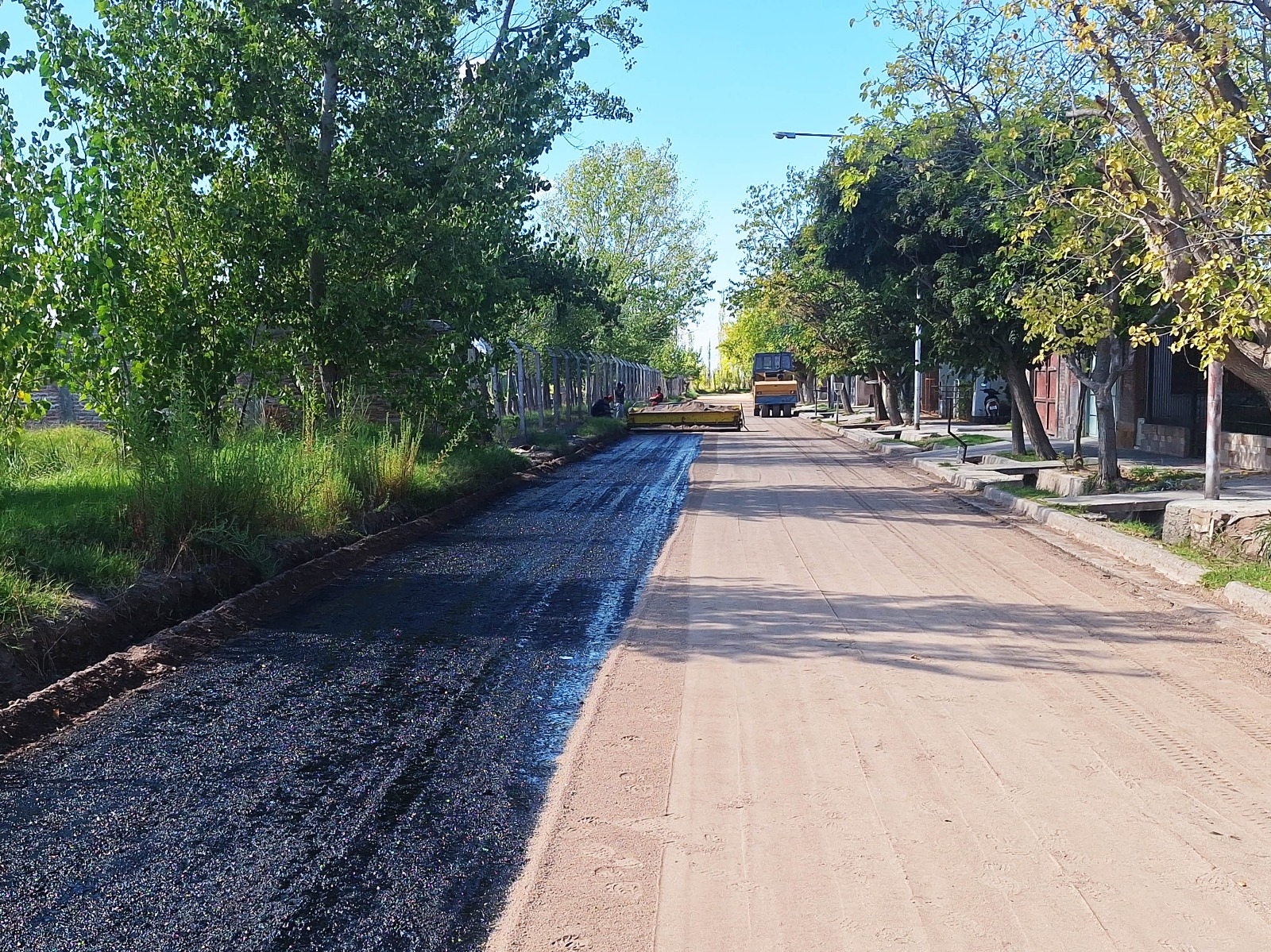 Plan de asfalto: tras concluir el corredor de El Libertador, se viene el barrio AMSA